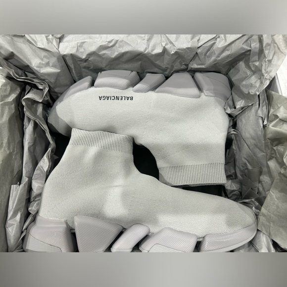 AUTHENTIC BALENCIAGA MEN'S SPEED 2.0 MONOCOLOR SNEAKER IN GREY, SIZE 10 - Picture 11 of 16